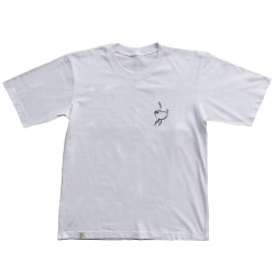 Front white urban tshirt with Graffiti tag Clarafosca